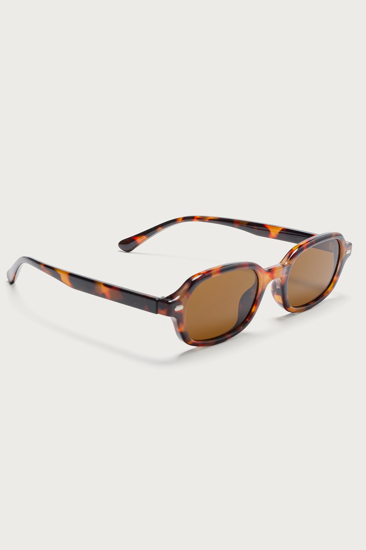 Lucasta Square Sunglasses - Image 3