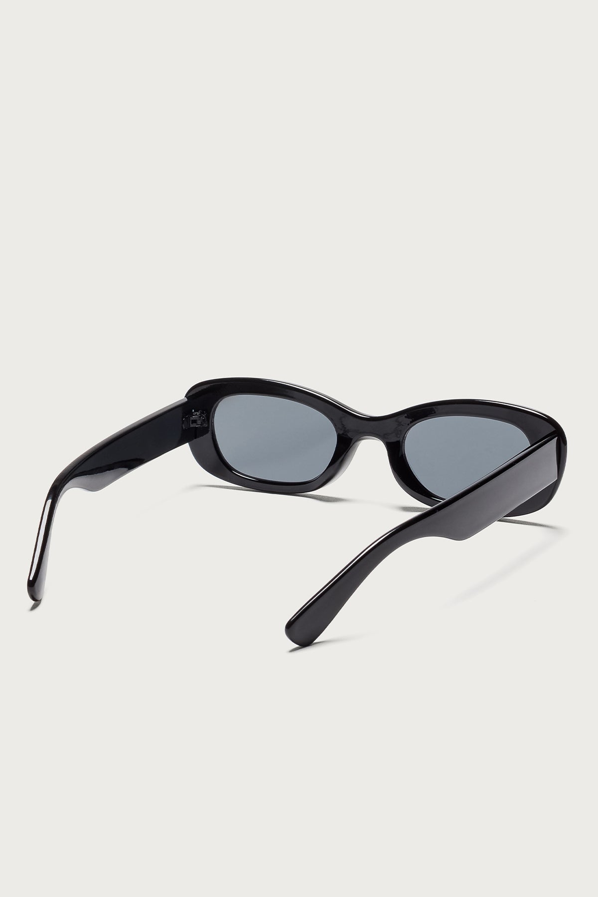 Juna Square Sunglasses - Image 4