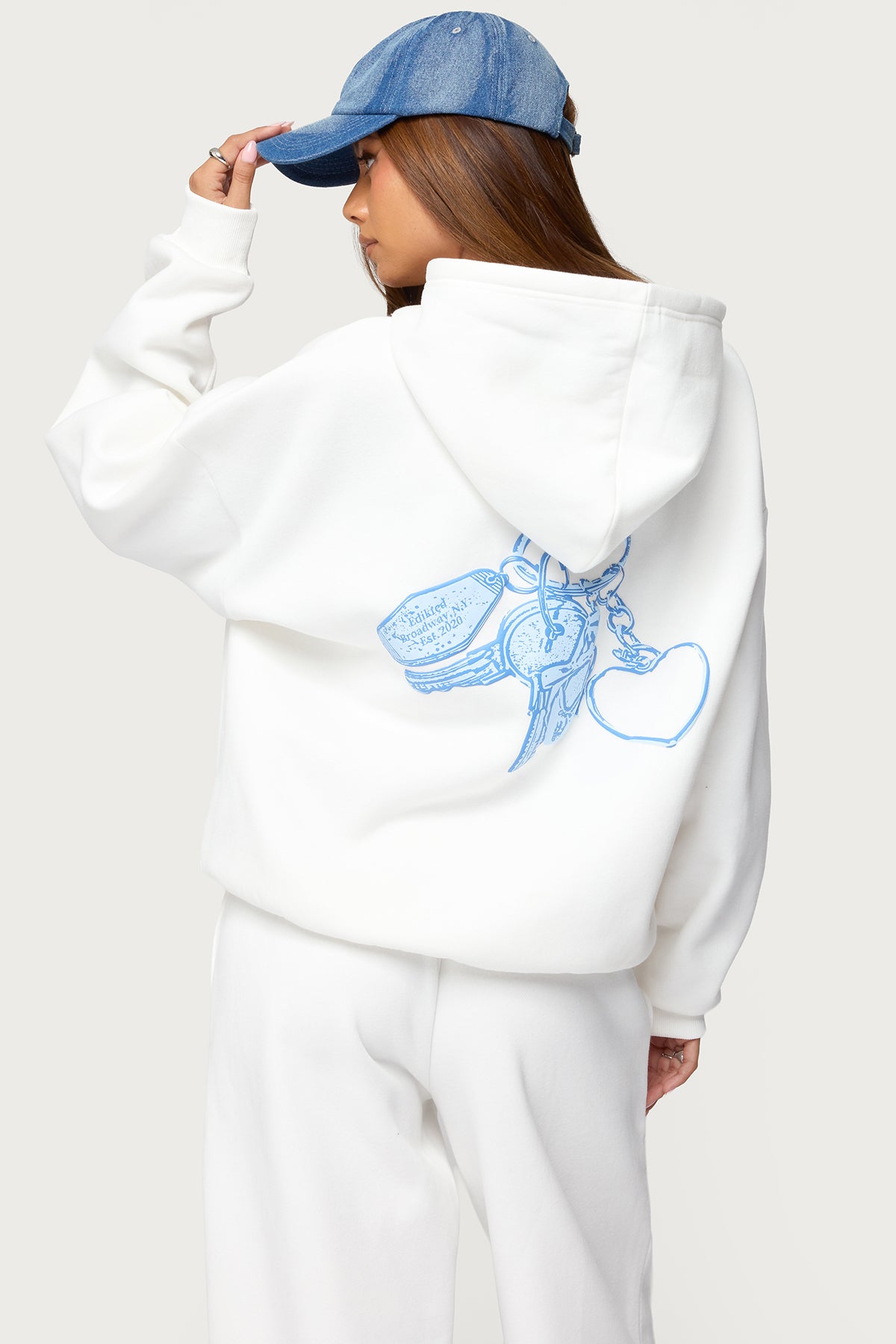 Keychain Cutie Hoodie - Image 2