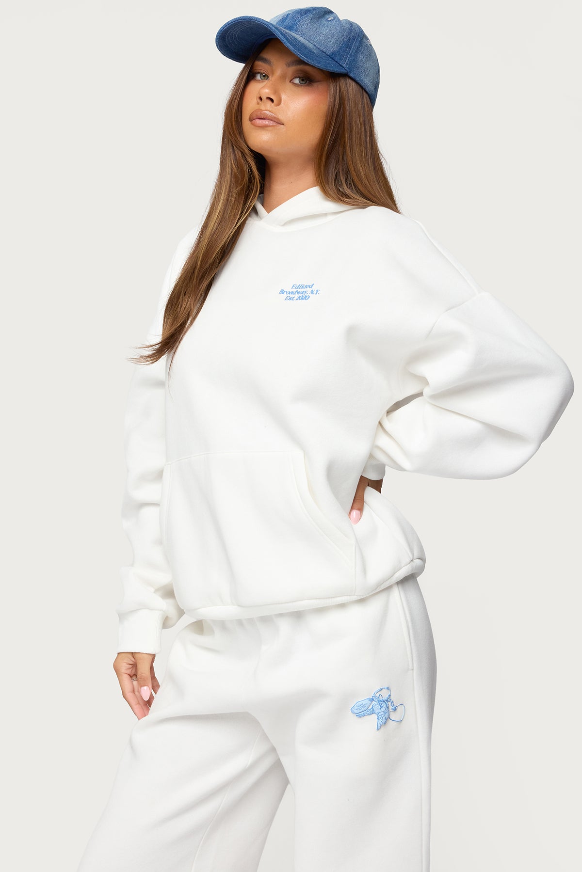 Keychain Cutie Hoodie - Image 6