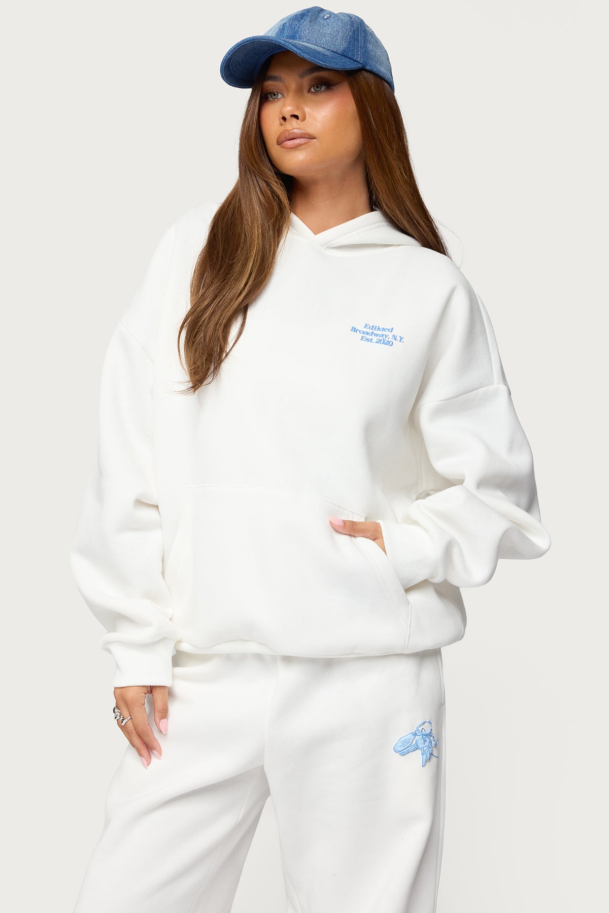 Keychain Cutie Hoodie - Image 4