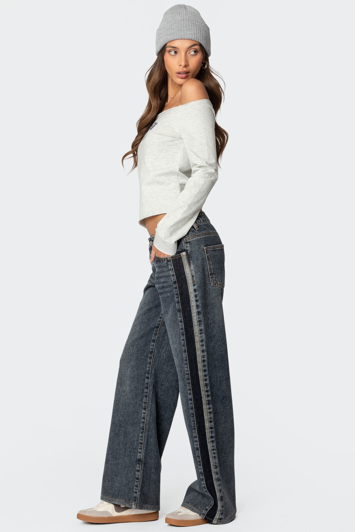 Contrast Panel Low Rise Baggy Jeans - Image 3