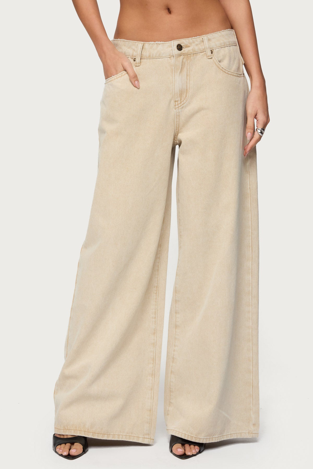 Buttoned Belt Low Rise Baggy Jeans - Image 5
