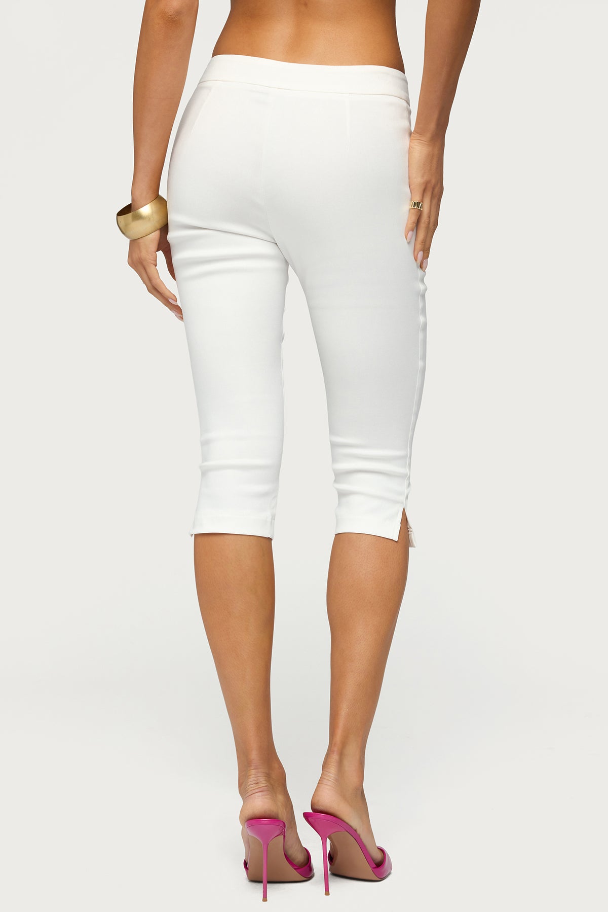 Sarafina Capri Pants - Image 4