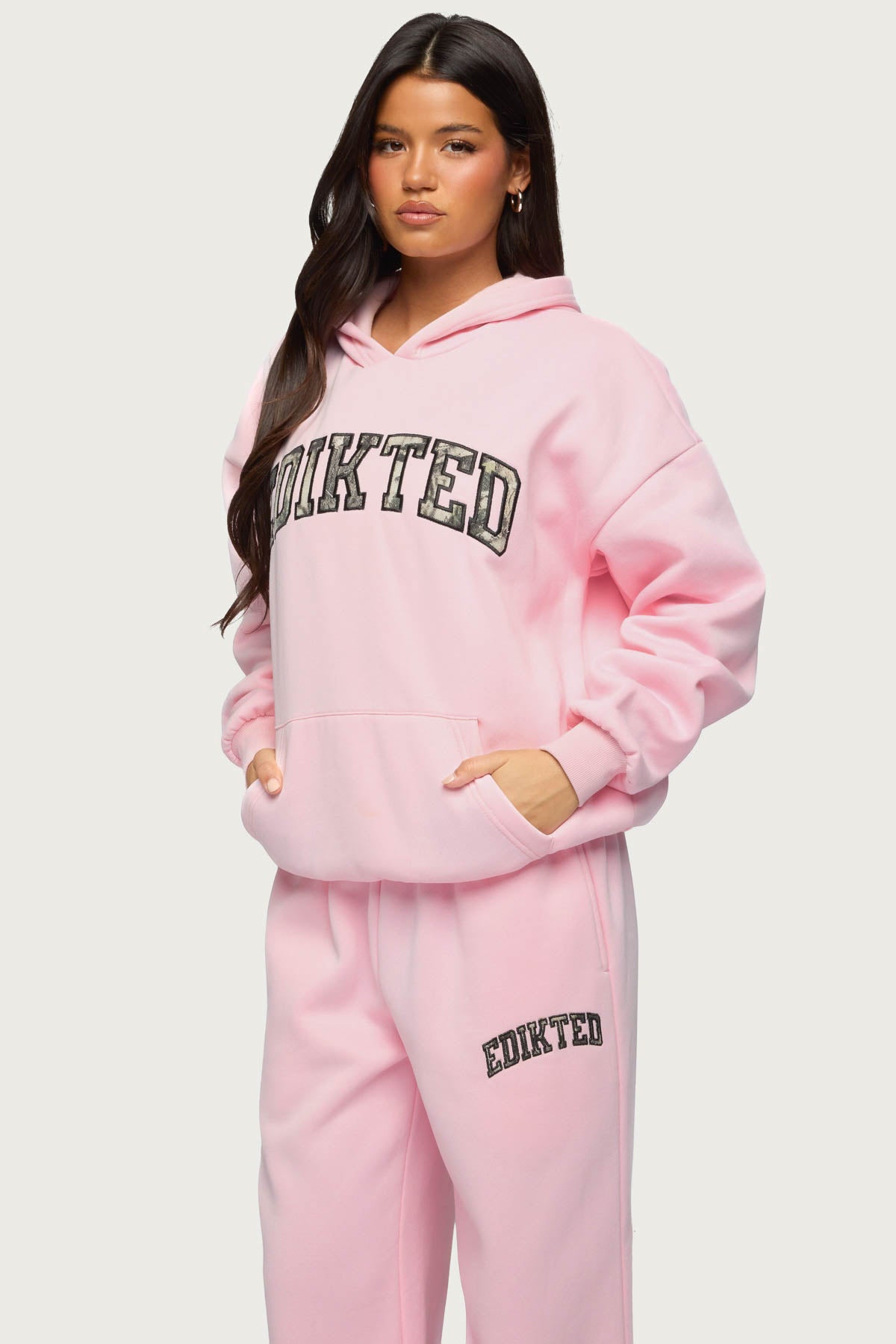 Edikted Crush Sweatpants - Image 5