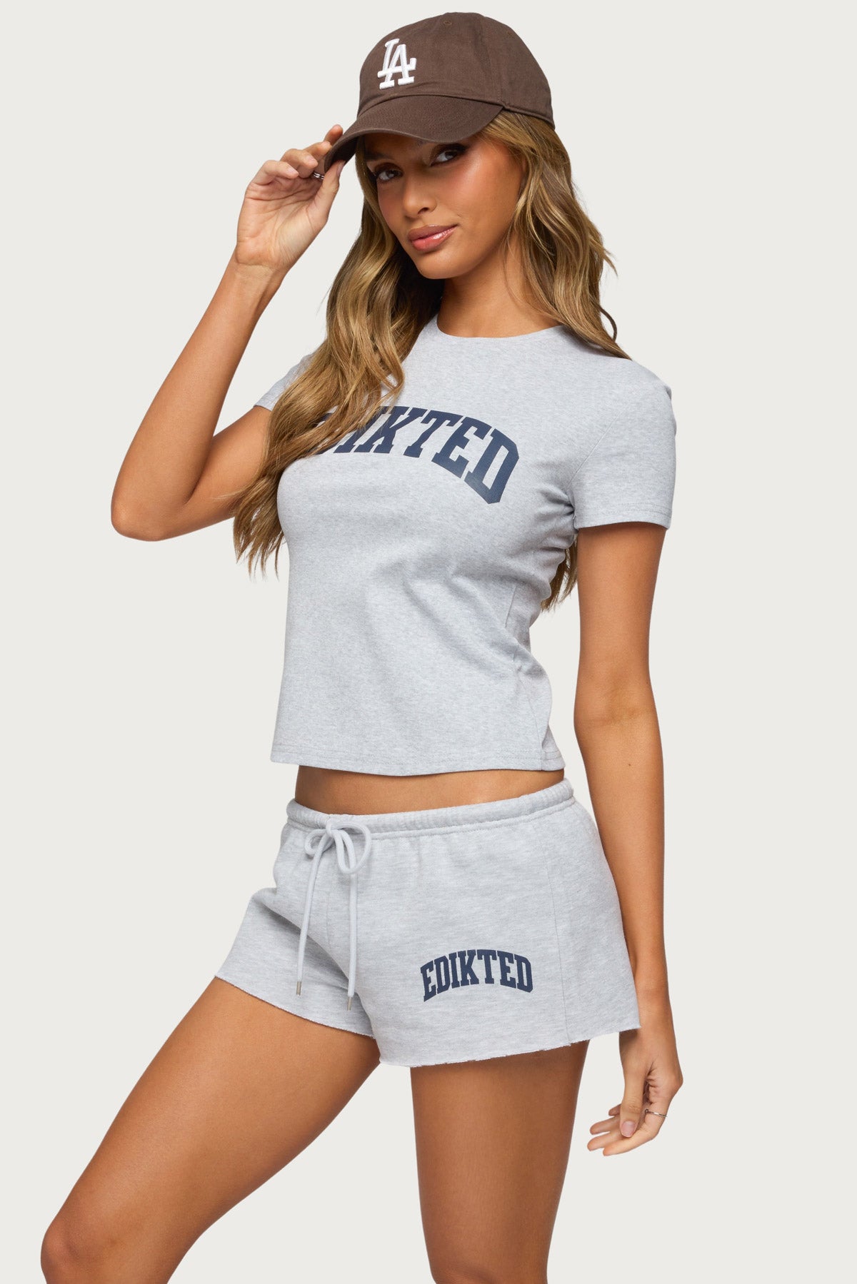 Sporty Babe Edikted T Shirt - Image 3